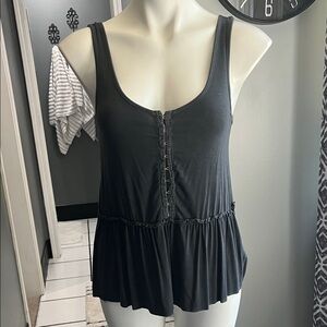 Women's Gray Sleeveless Top